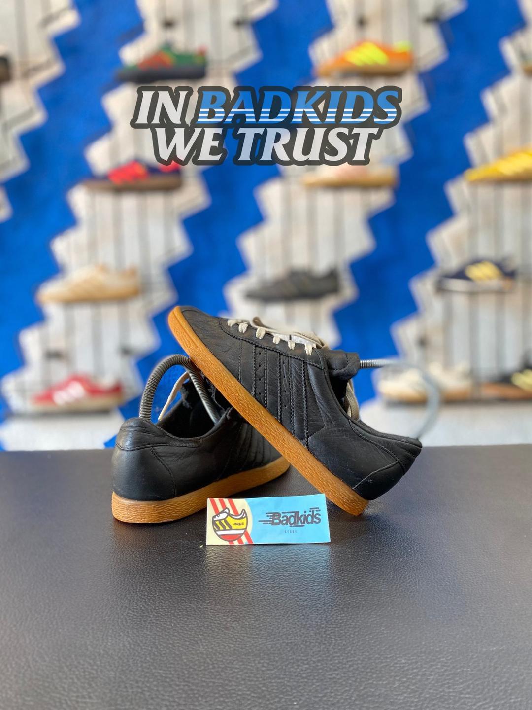 Tobacco Black Leather 36 2/3