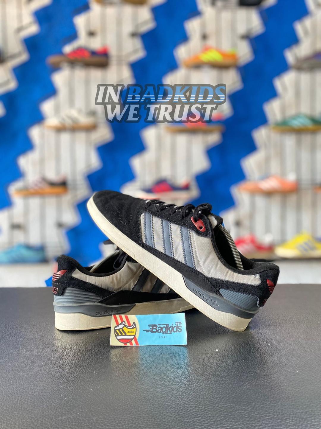 Adidas zx vlc black grey 46