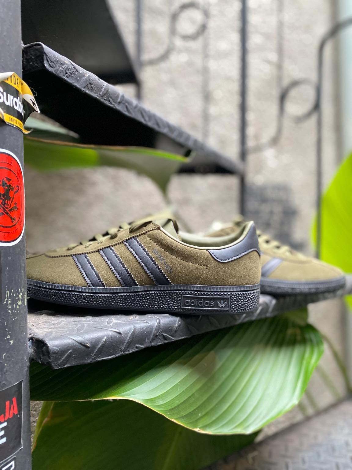 Munchen Focus Green Olive Core Black