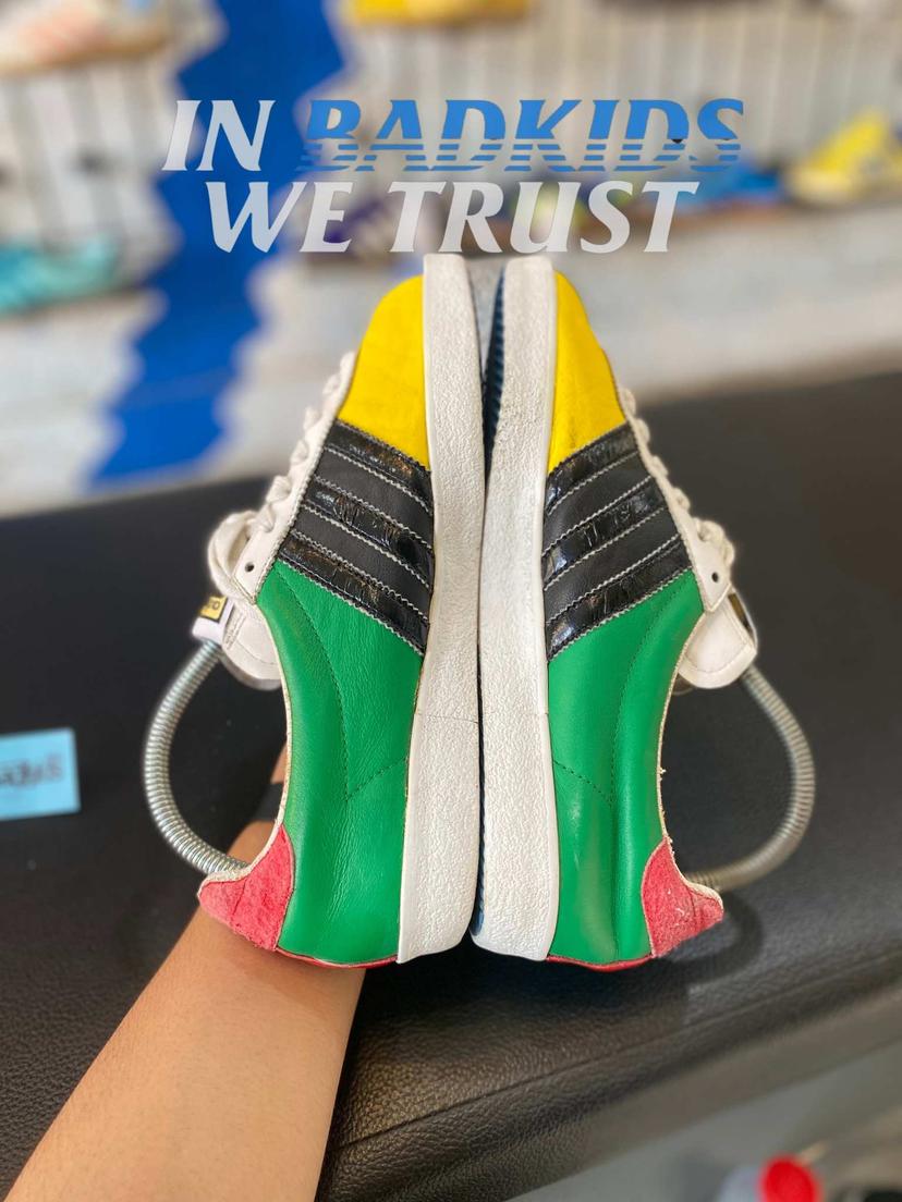 Adidas olimpik colourway