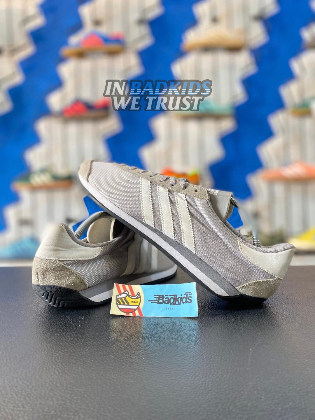 Country Grey 44