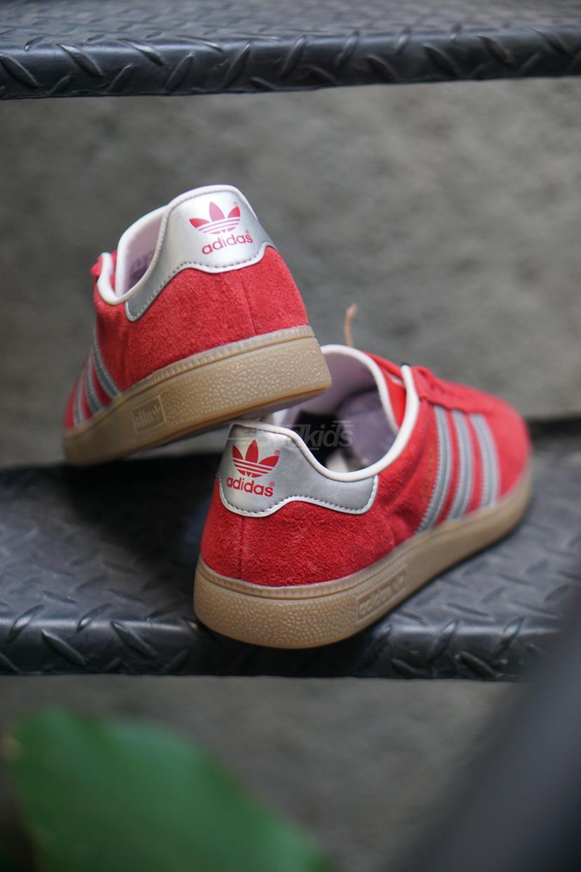 Adidas Munchen Scarlet Red Gum