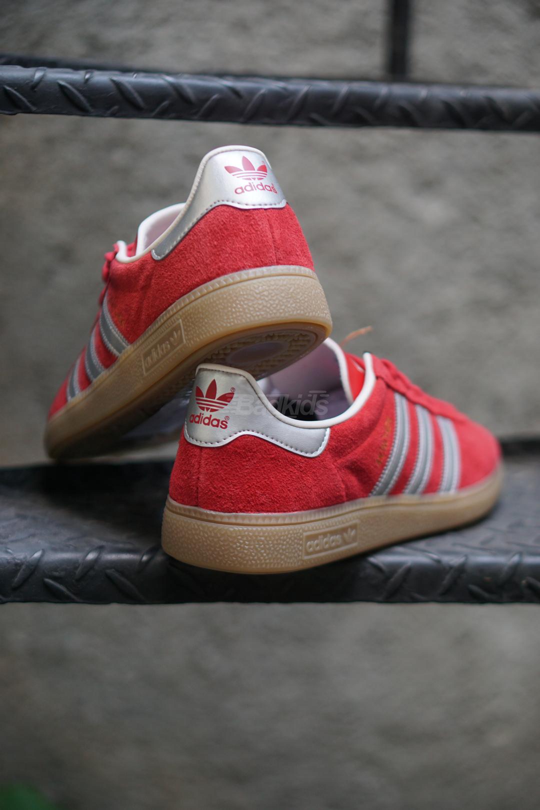 Adidas Munchen Scarlet Red Gum