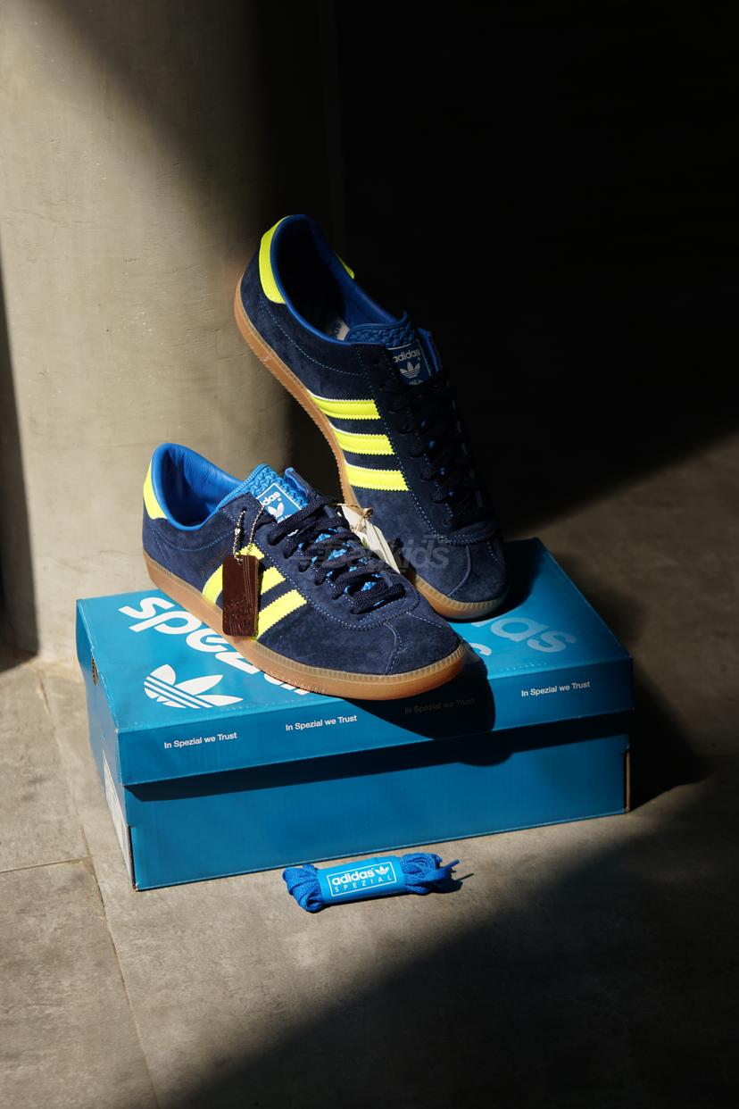 Product Adidas Hochelaga Navy