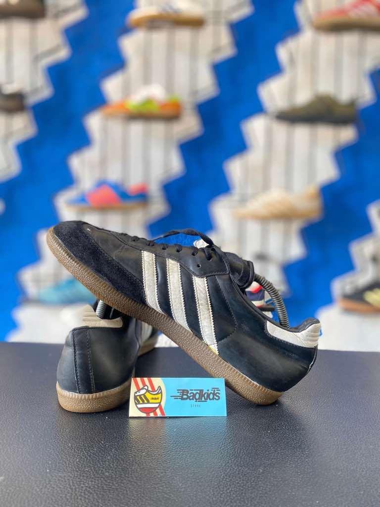 samba classic black sz 44 2/3