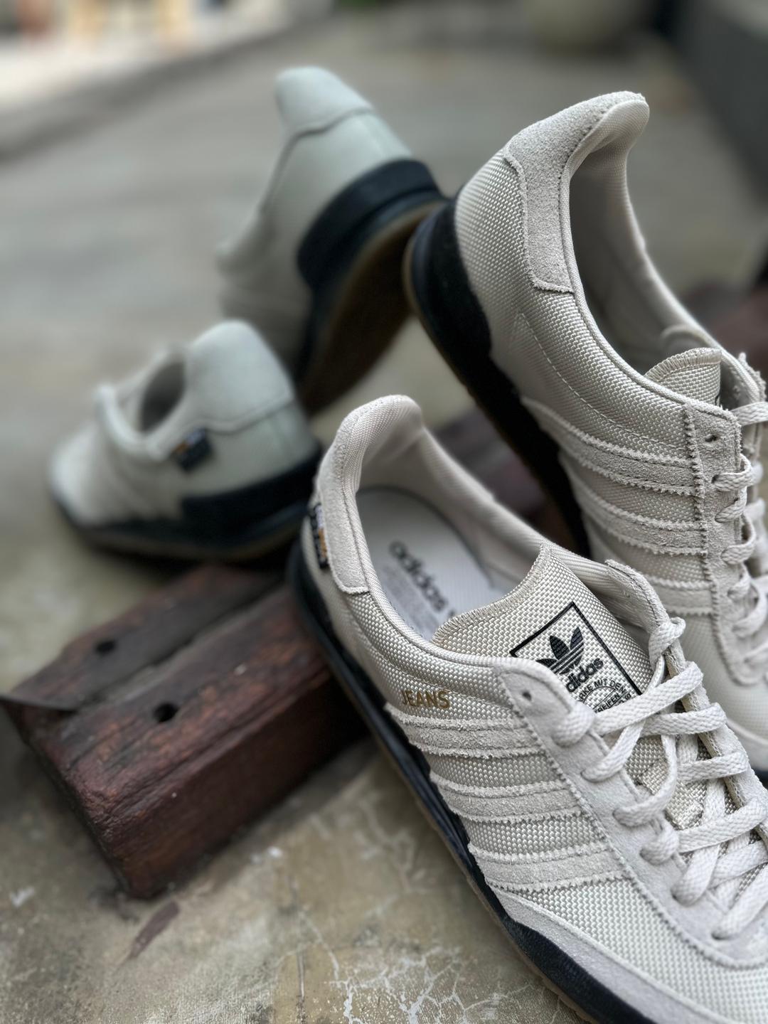 Adidas Jeans Cordura in Light Grey (Beige)