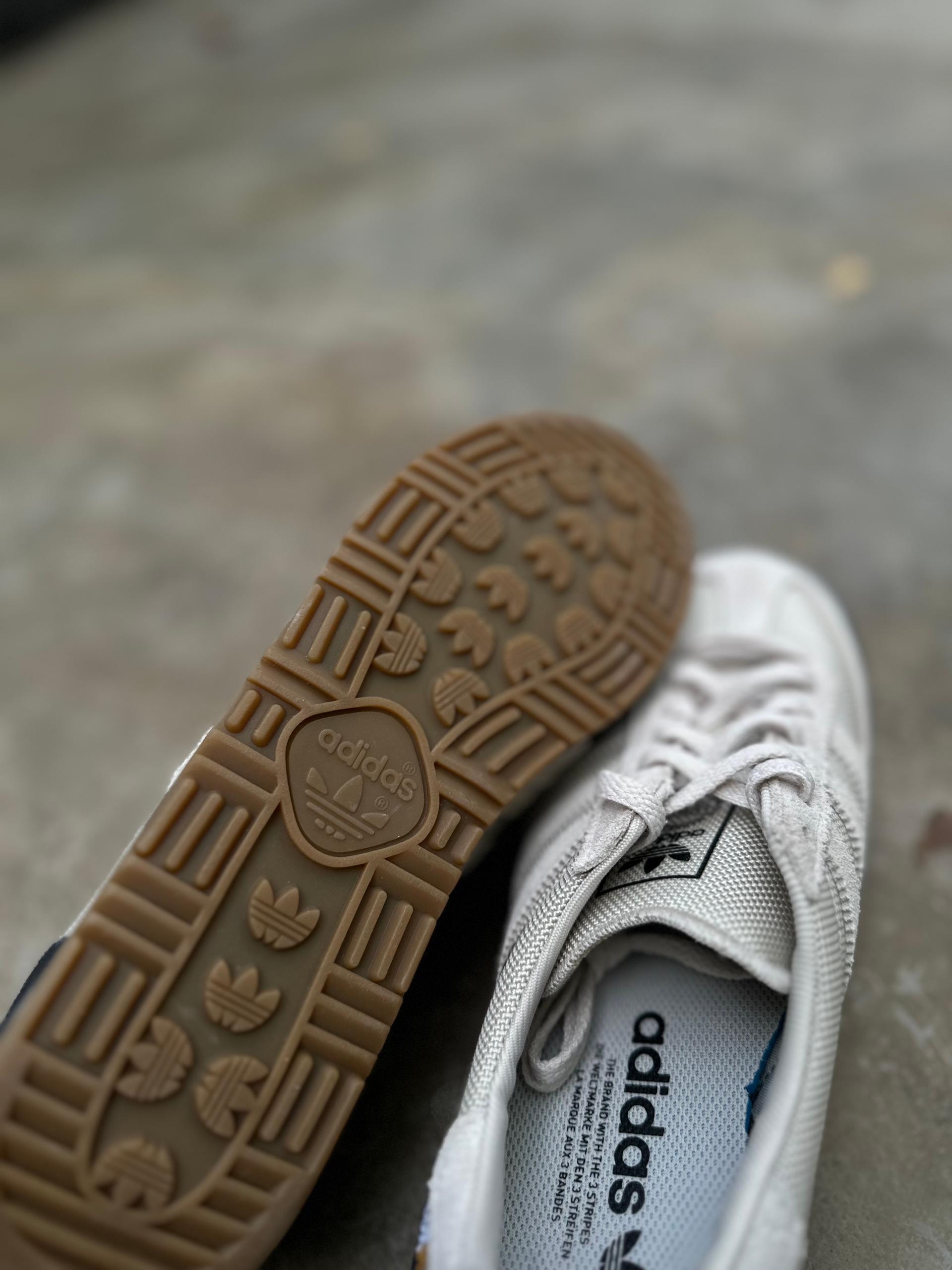 Adidas Jeans Cordura in Light Grey (Beige)