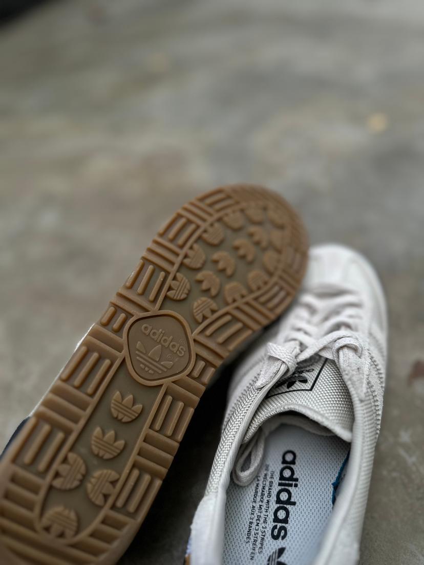 Adidas Jeans Cordura in Light Grey (Beige)