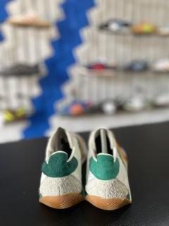 Adidas country 42 2/3