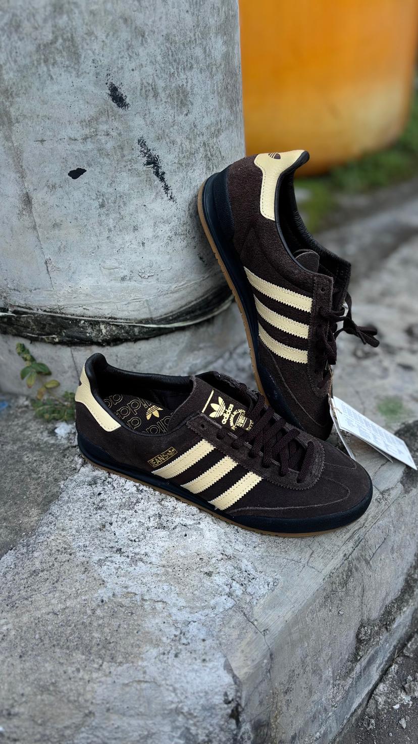 Adidas Jeans Brown