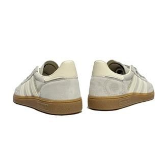 Spezial Grey list white