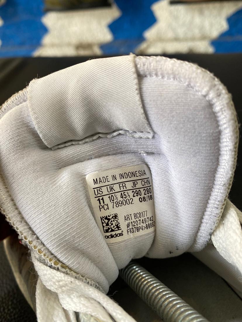 LA trainer sz 45 1/3 