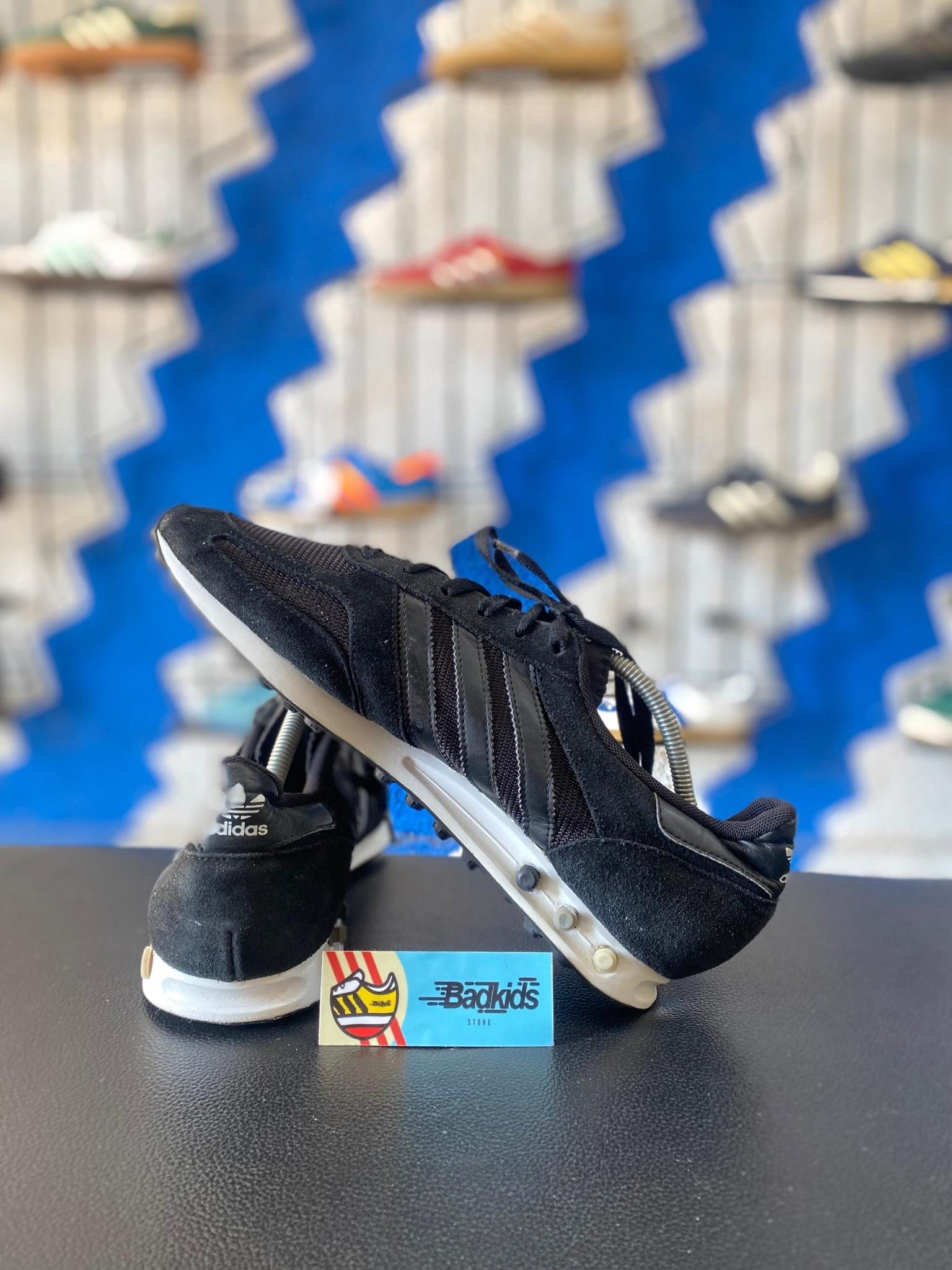 LA TRAINER sz 45 1/3 