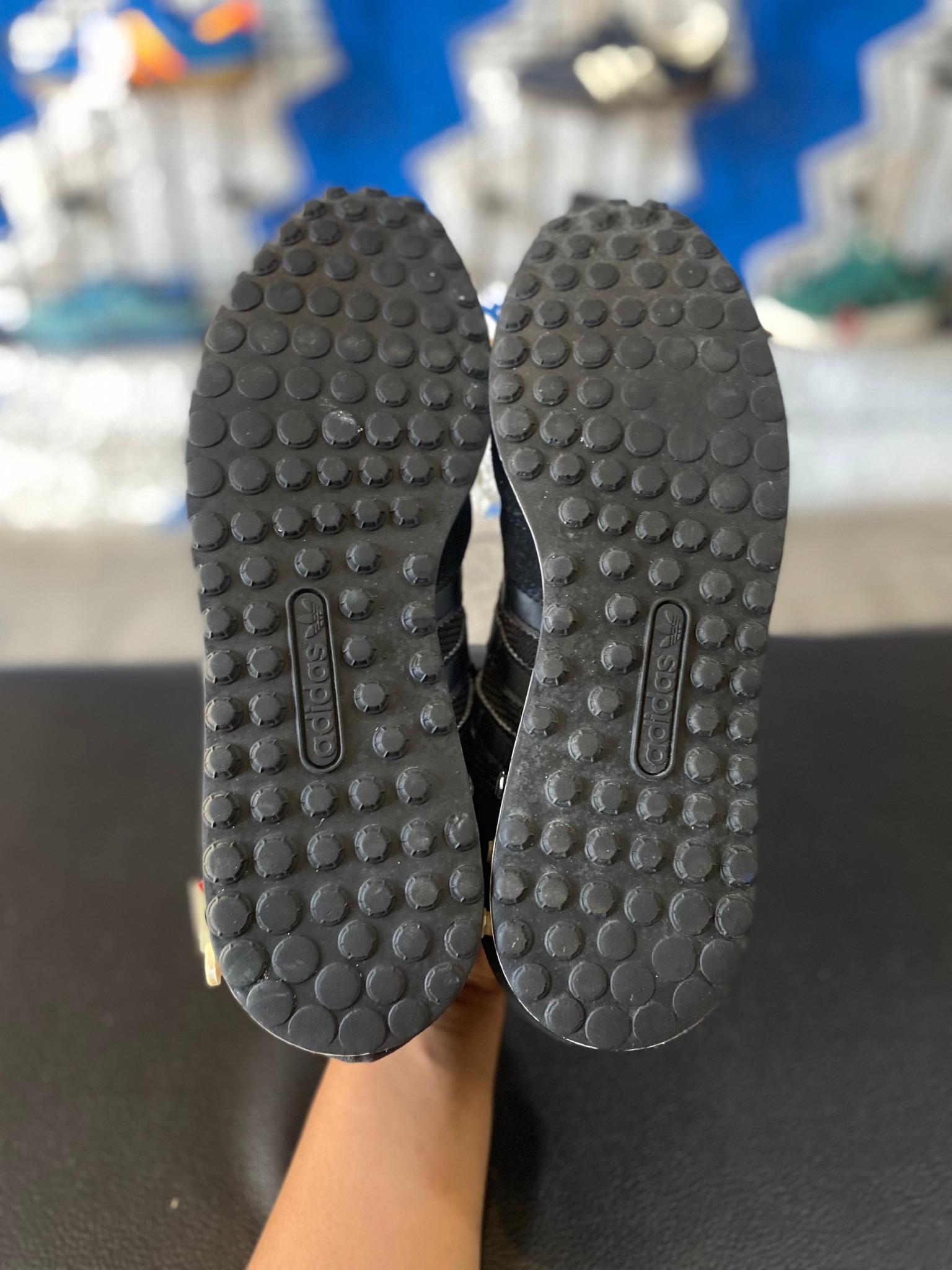 LA TRAINER sz 45 1/3 