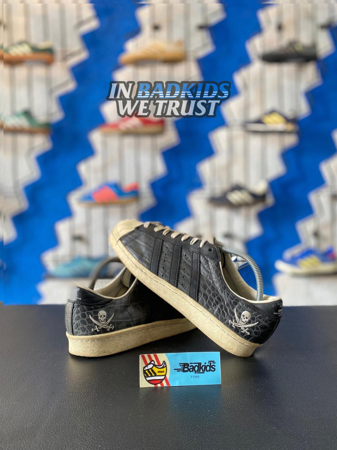 Superstar x neigborhood 42