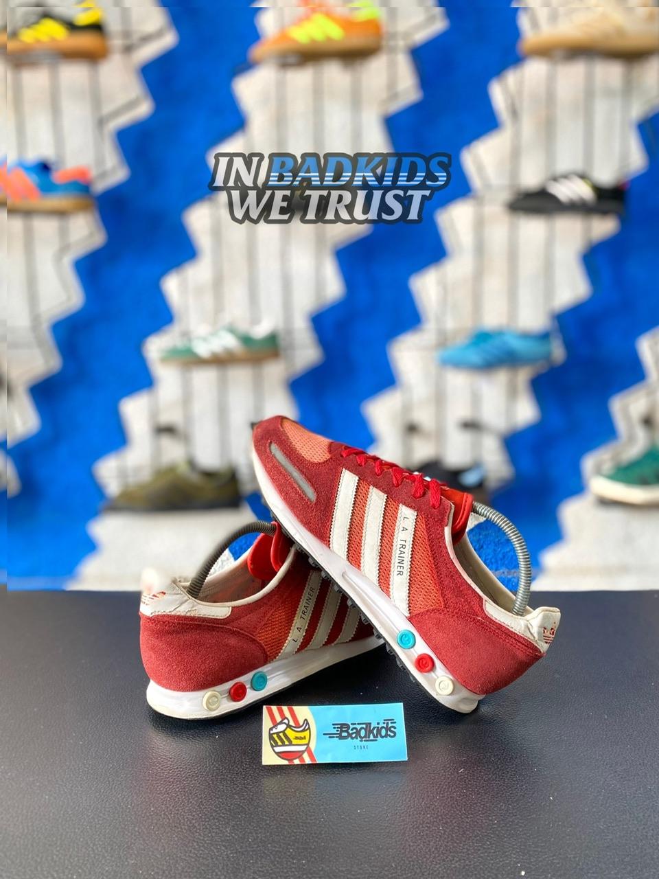 La trainer red 42