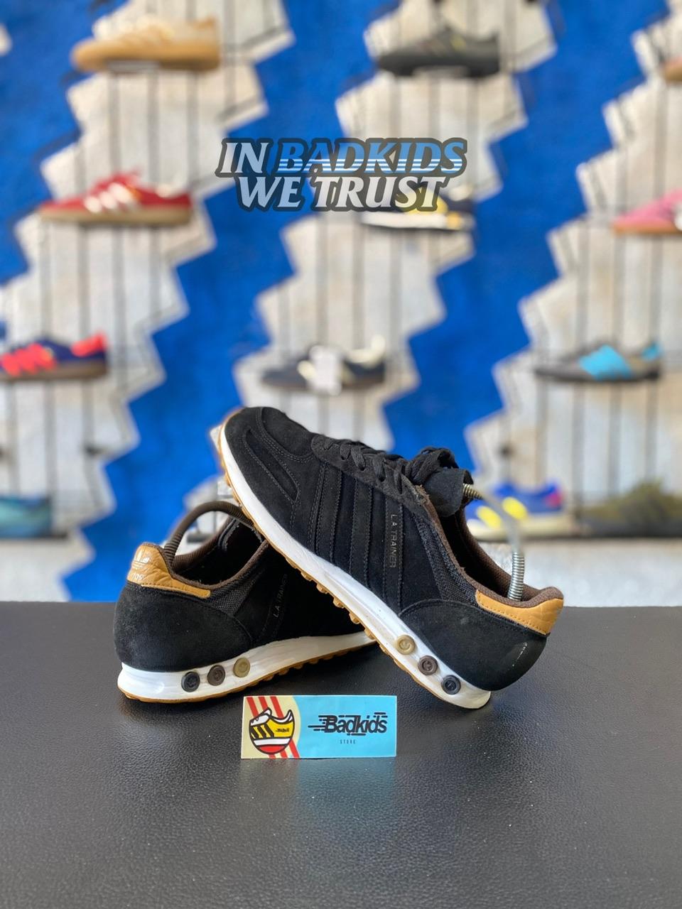 La traine black 44