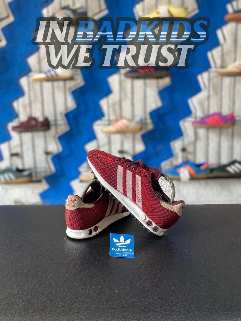 LA trainer full red 