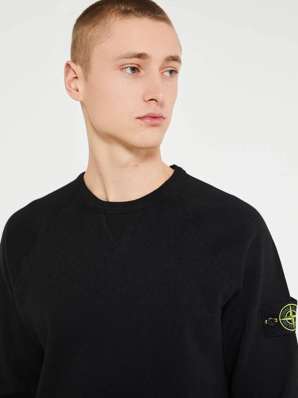 crewneck black stone island